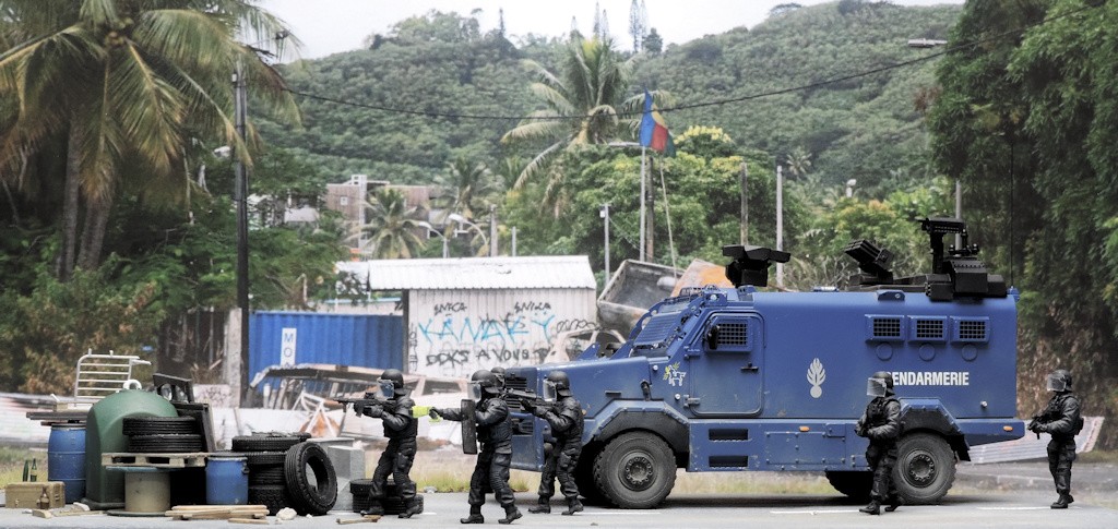 miniature-armored-police-centaur