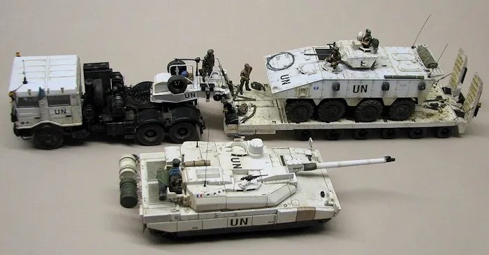 Miniature tank carrier trm 700 100 VBCI
